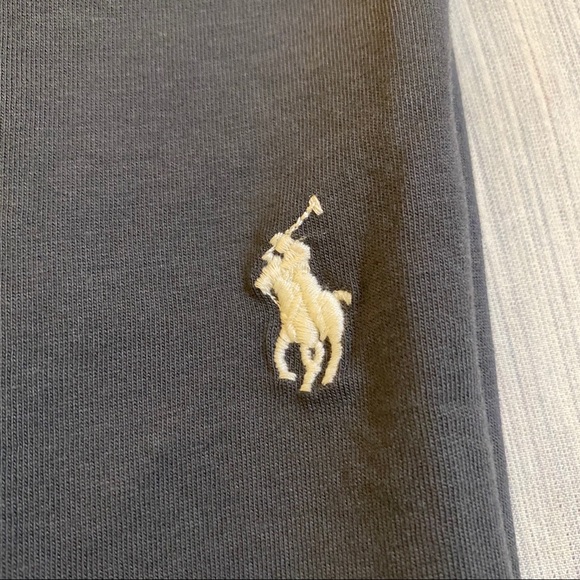 Polo Ralph Lauren Classic Fit V-Neck T-Shirt - Picture 3 of 8